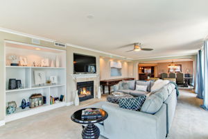 Fireplace & Built ins
