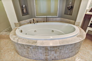 Spa Tub
