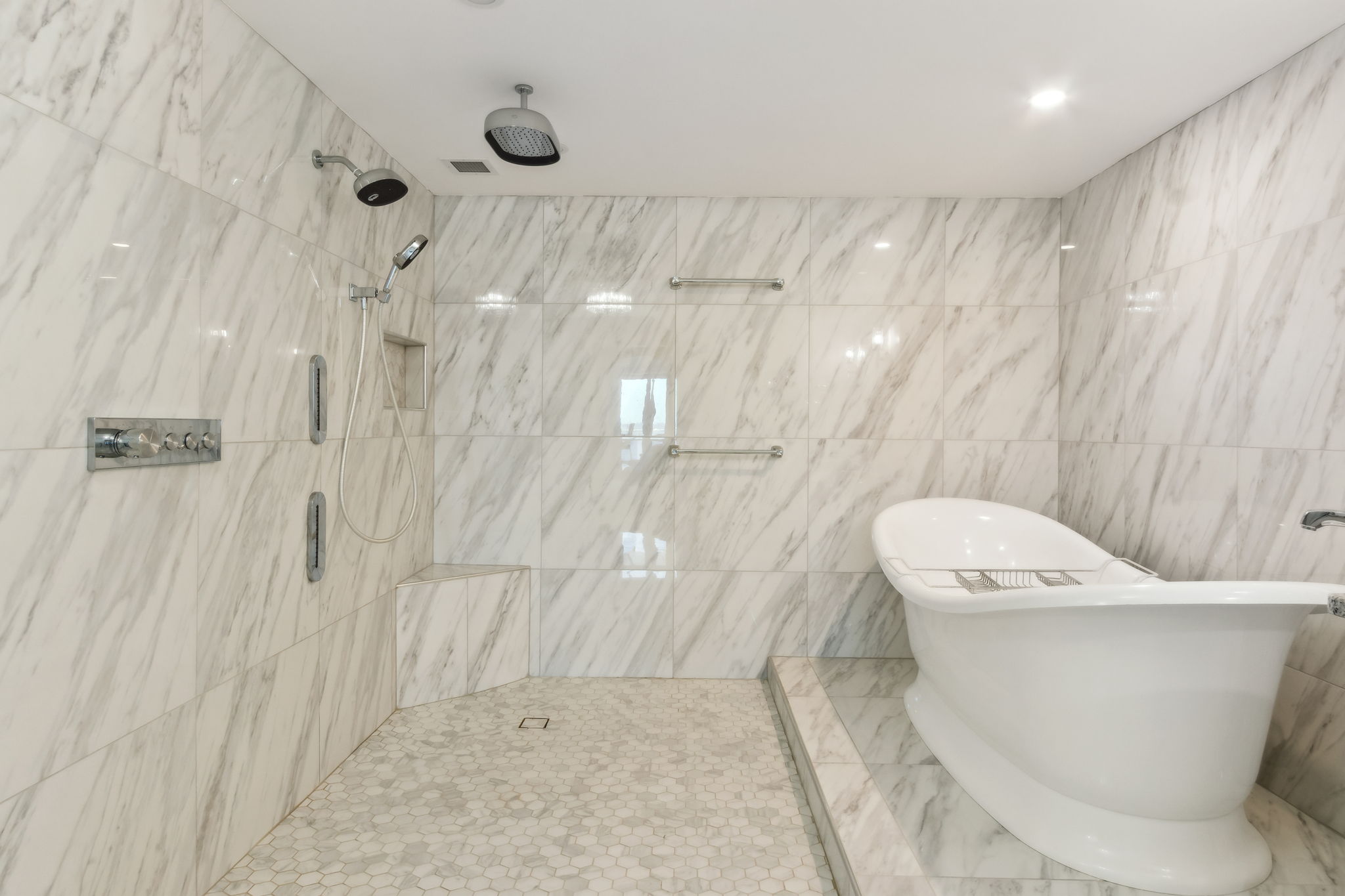 Wet Room Open Shower & Statement Tub