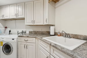 Laundry / Mud Room