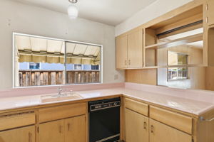 016_f8_807 Cathedral Dr