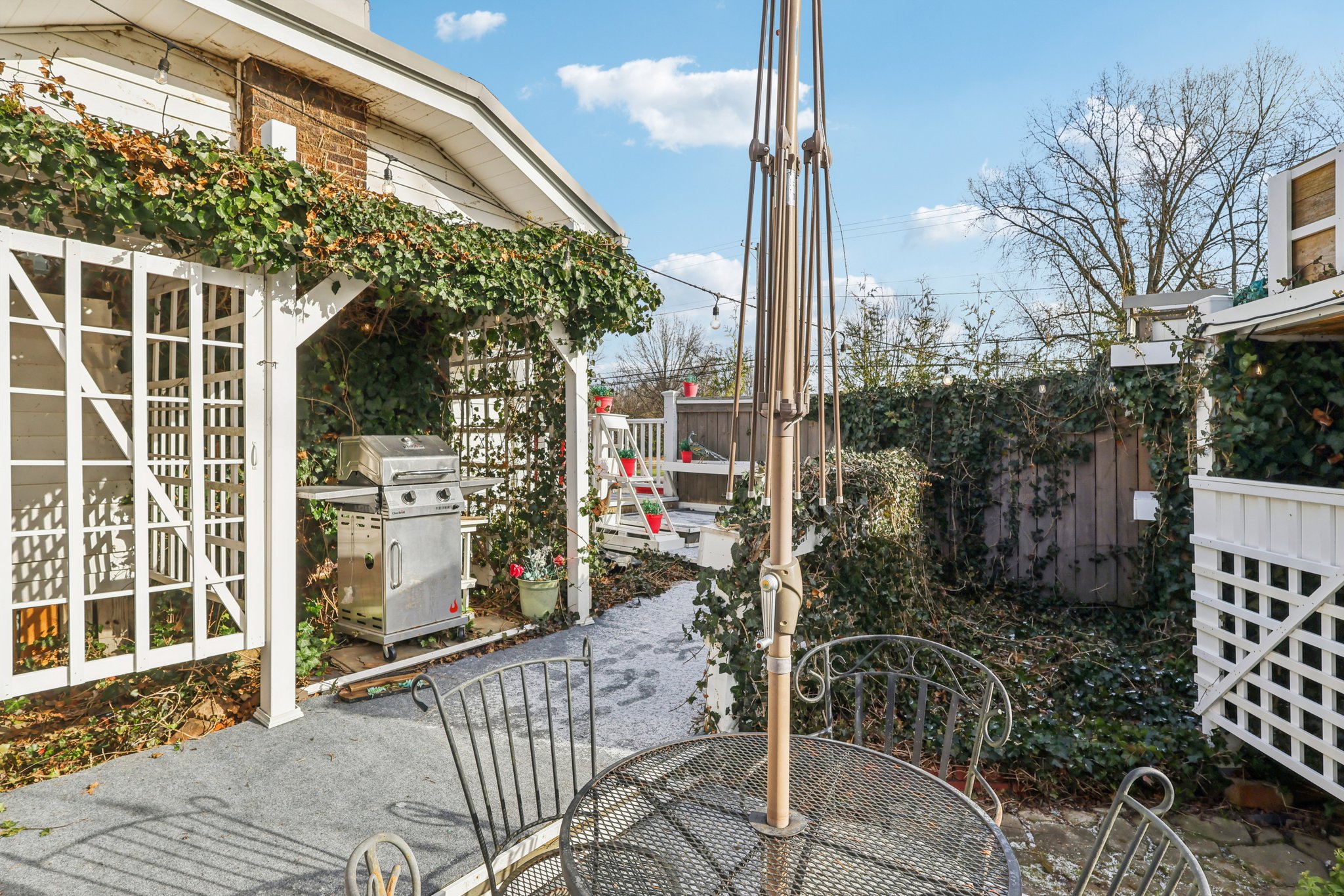 Fairfield School Rd-S0212-074.jpg