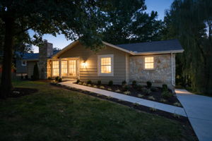  Photo 0