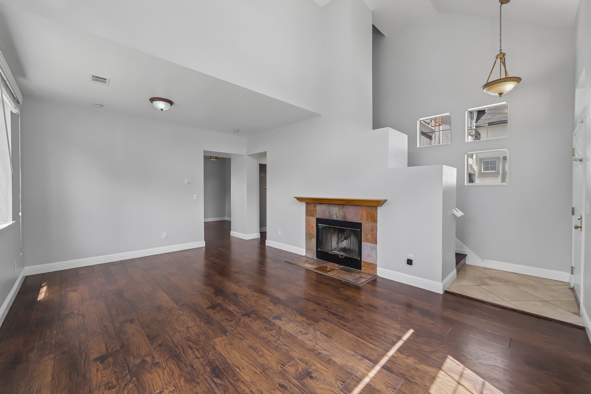 Myrtle St-S2807-008.jpg