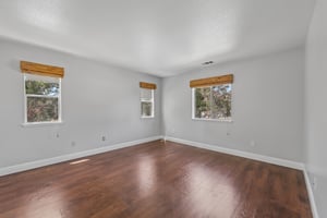 Myrtle St-S2807-024.jpg