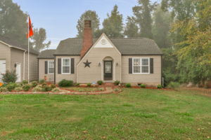  807 N Pearl St, Pageland, SC 29728, US Photo 1