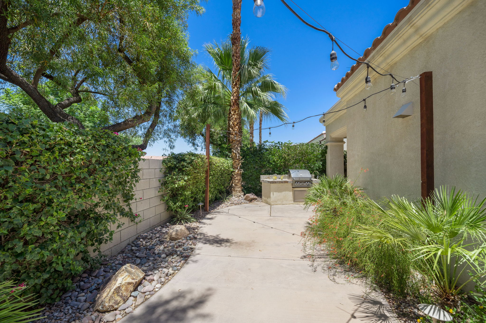  80752 Via Puerta Azul, La Quinta, CA 92253, US Photo 24