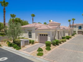  80752 Via Puerta Azul, La Quinta, CA 92253, US Photo 32