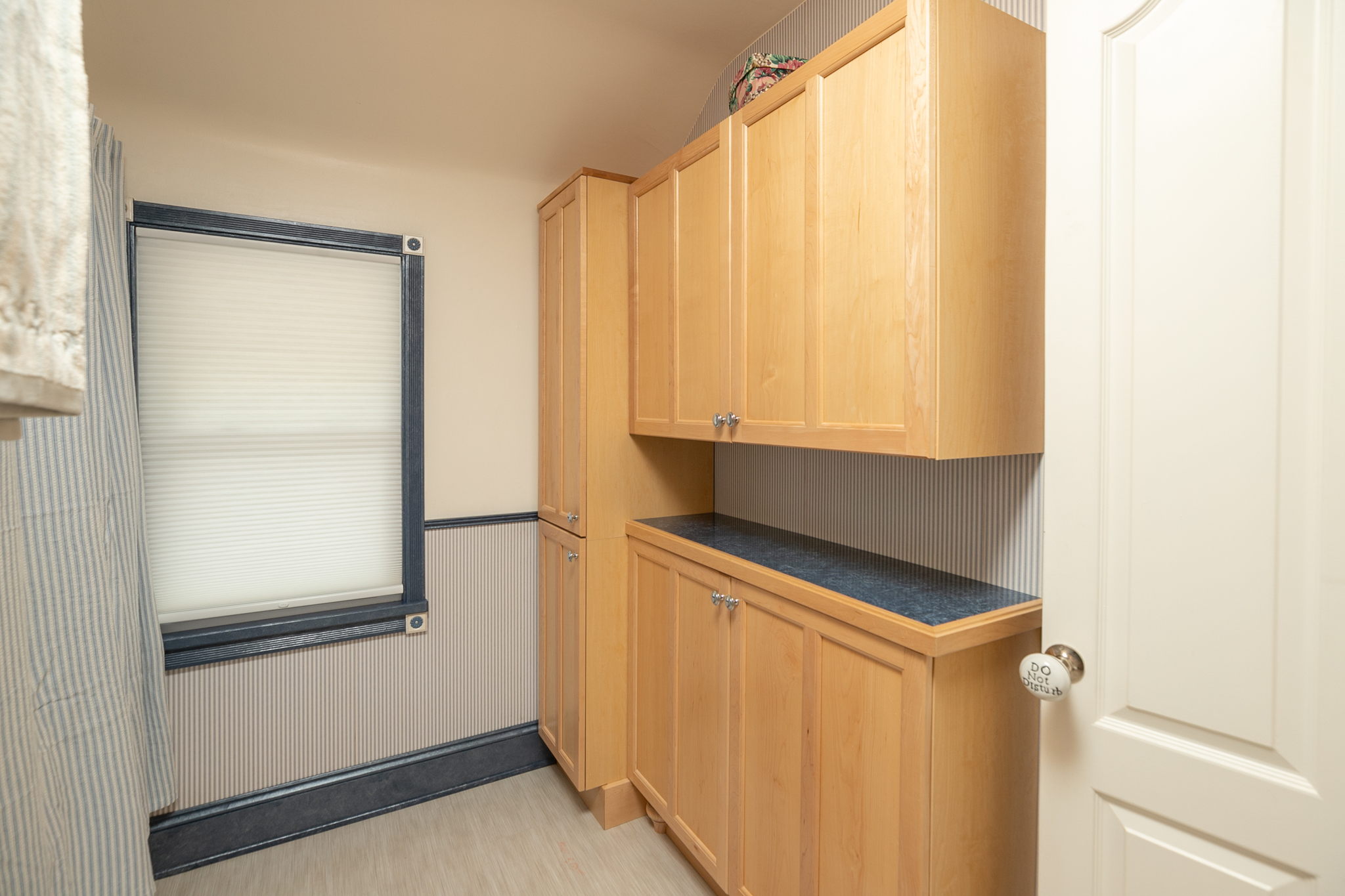 25-Bathroom