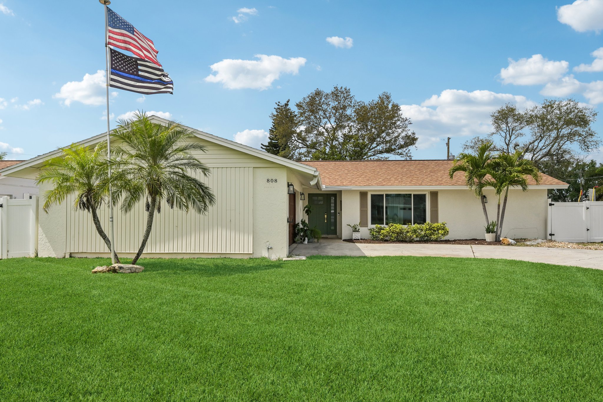 60th St NW-L1403-006.jpg