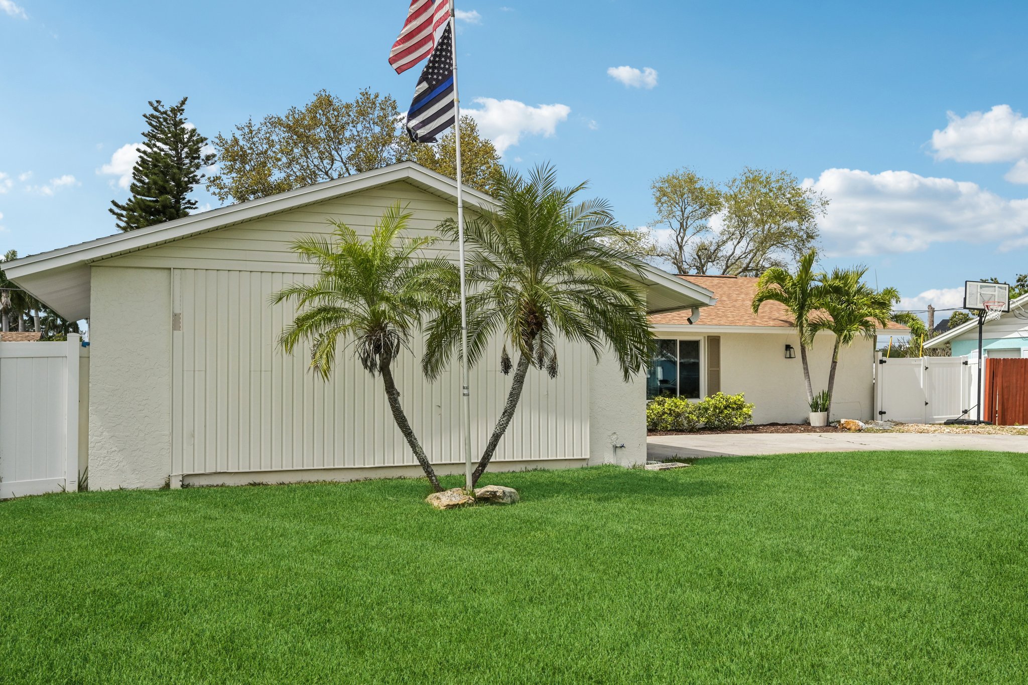 60th St NW-L1403-007.jpg