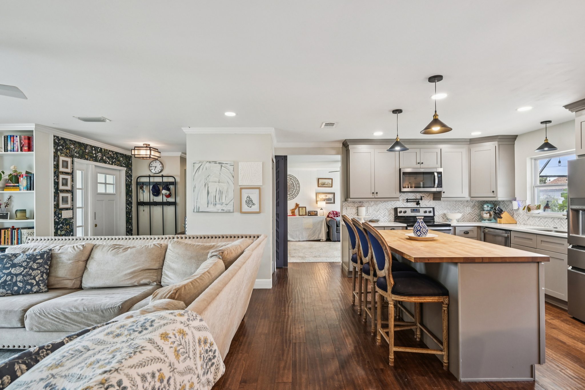 60th St NW-L1403-013.jpg