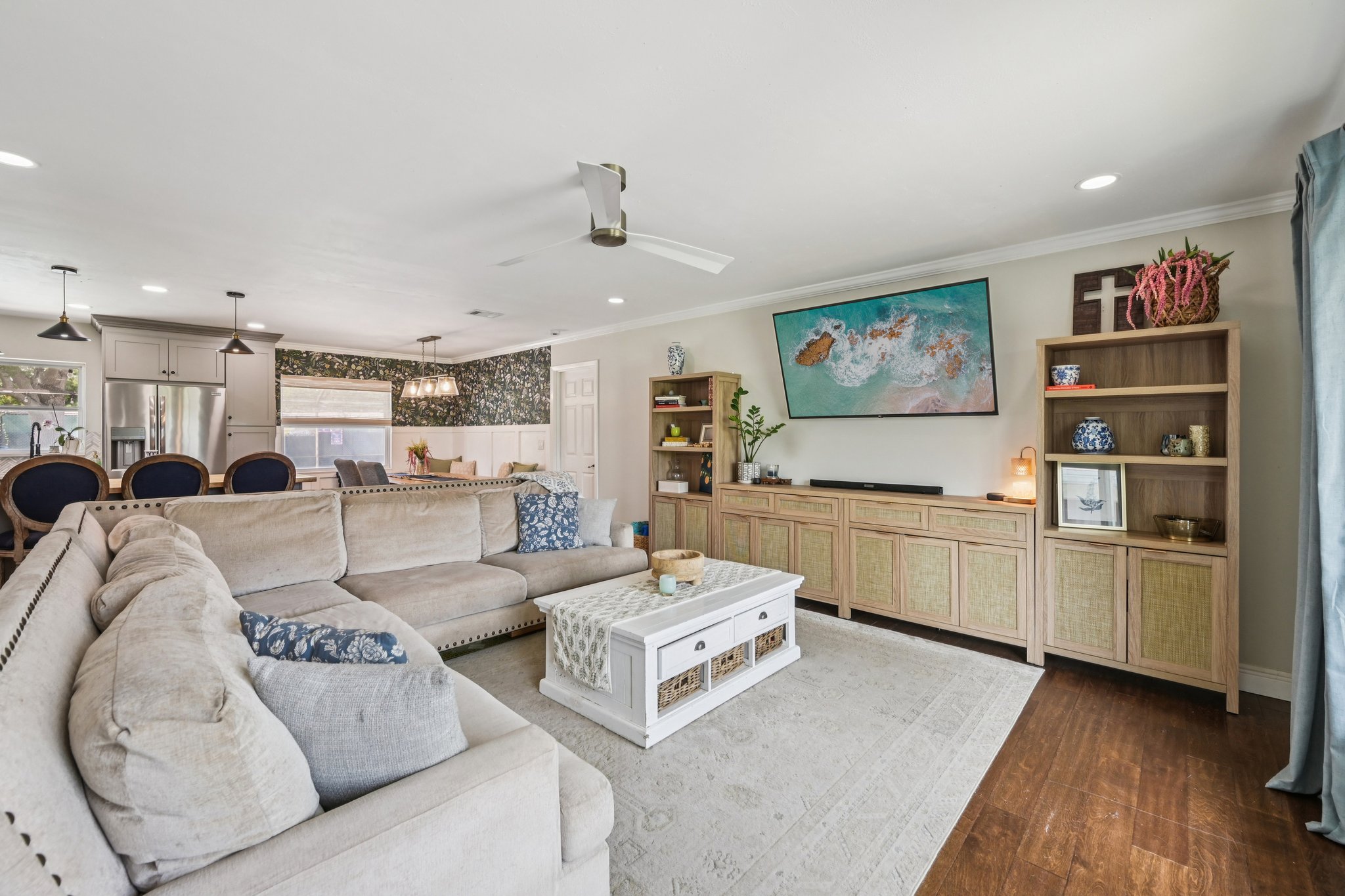 60th St NW-L1403-014.jpg