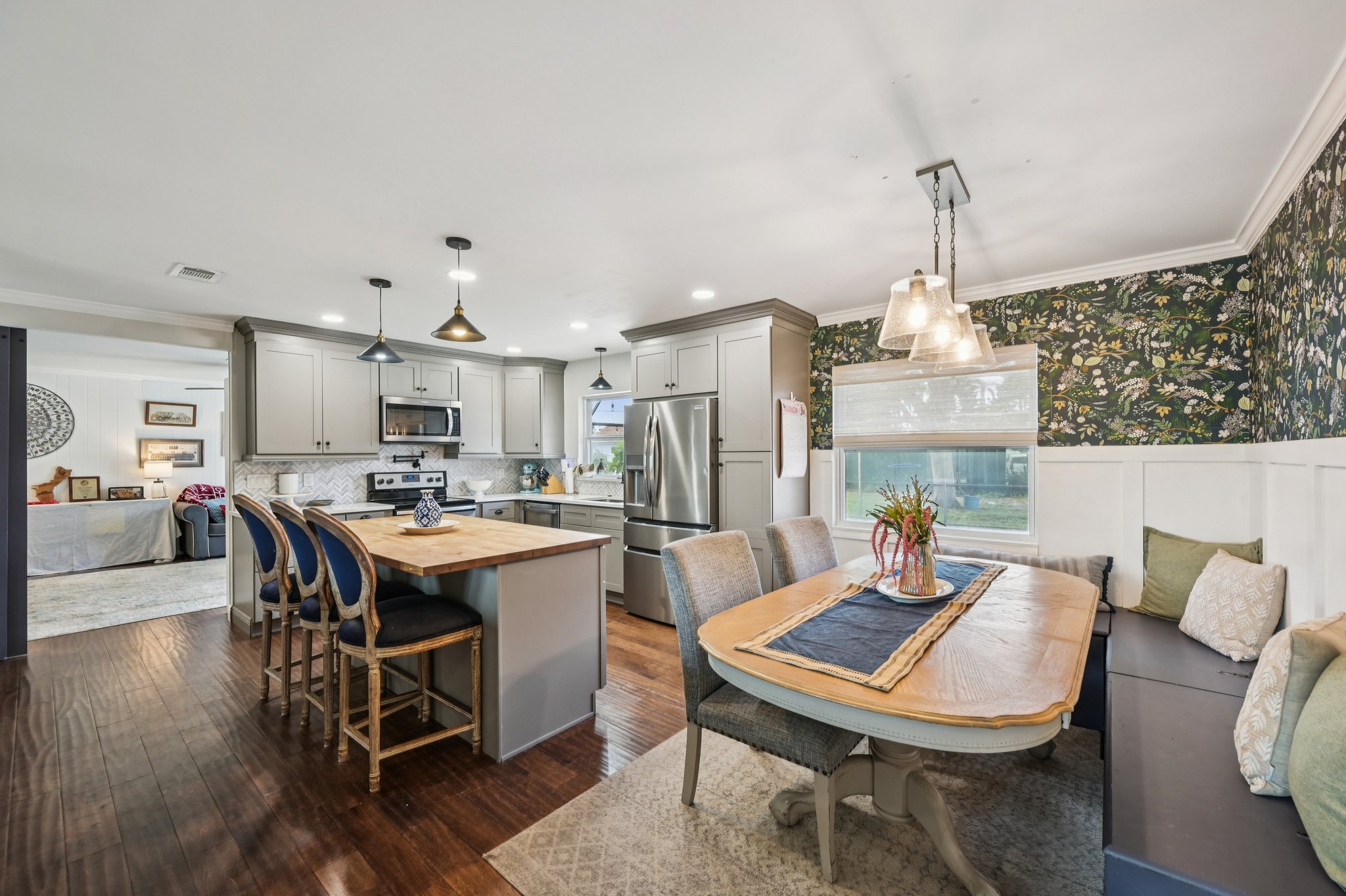 60th St NW-L1403-018.jpg