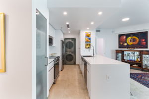 Kitchen/ Living
