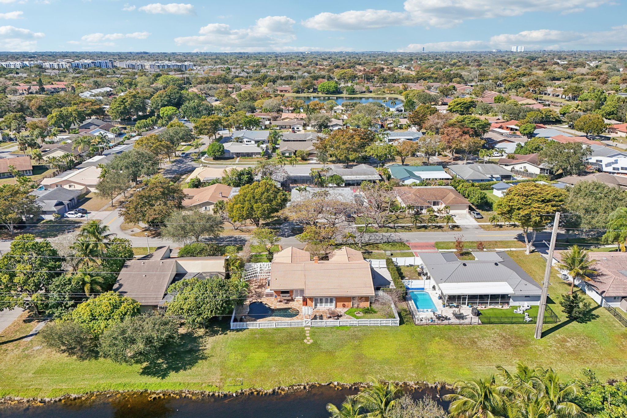 E Plantation Cir-S1302-059.jpg