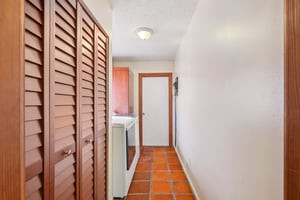 E Plantation Cir-S1302-039.jpg