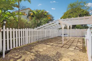 E Plantation Cir-S1302-049.jpg