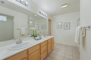 Monarch Ct-S2201-044.jpg