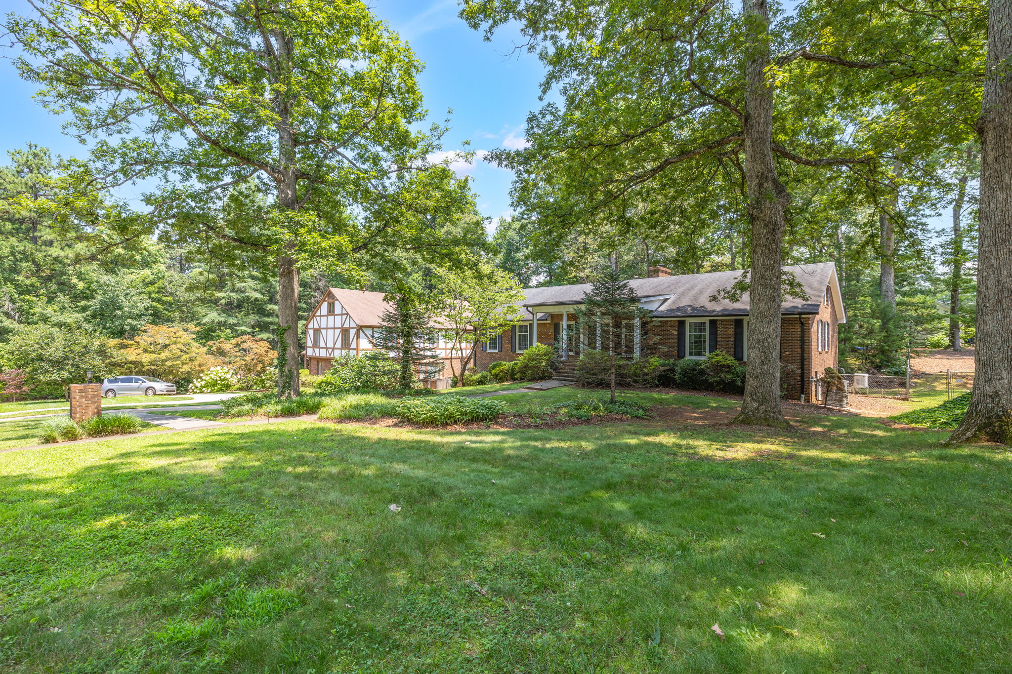 808 Pebble Dr-2