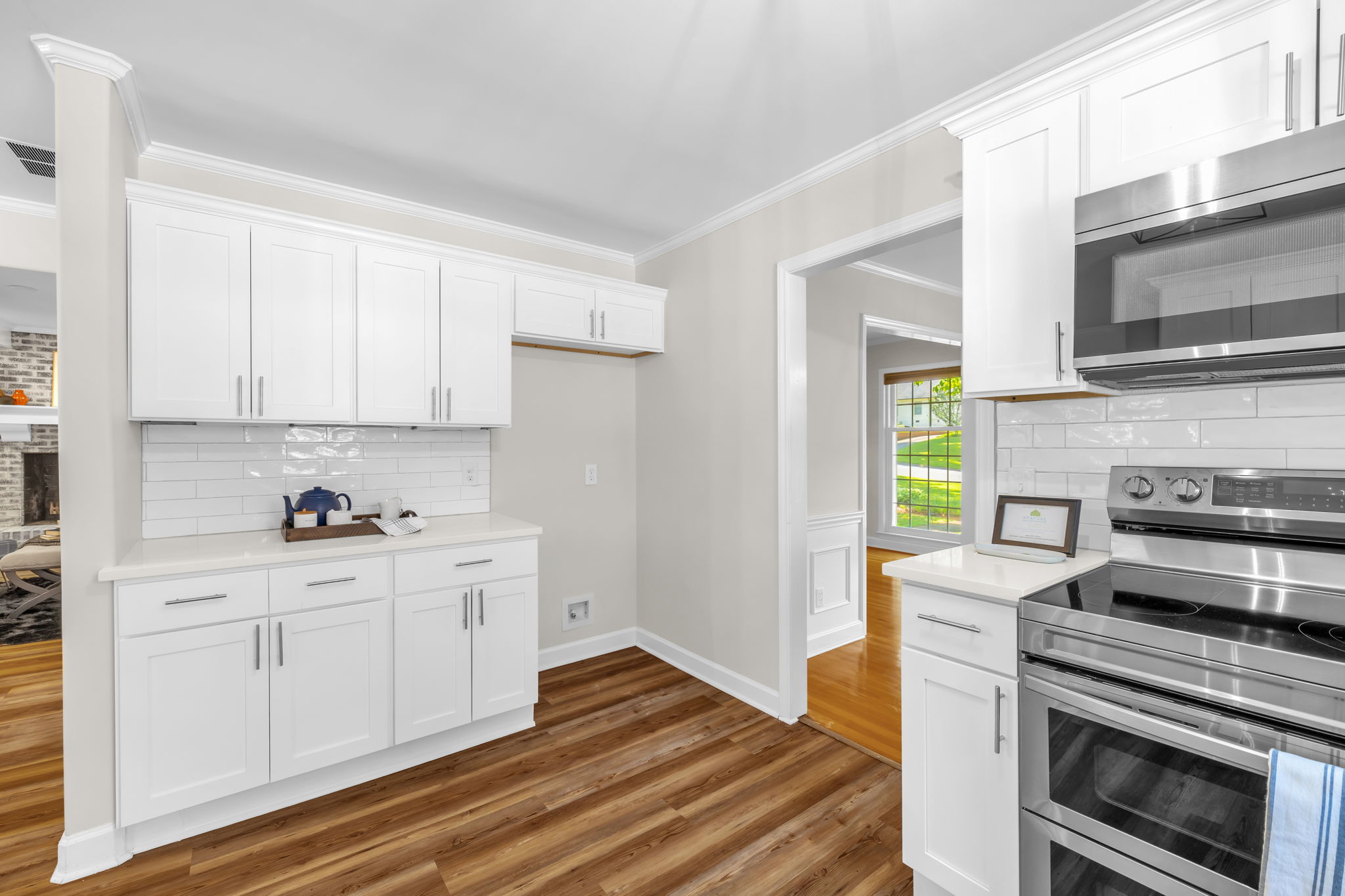 808 Pebble Dr-14