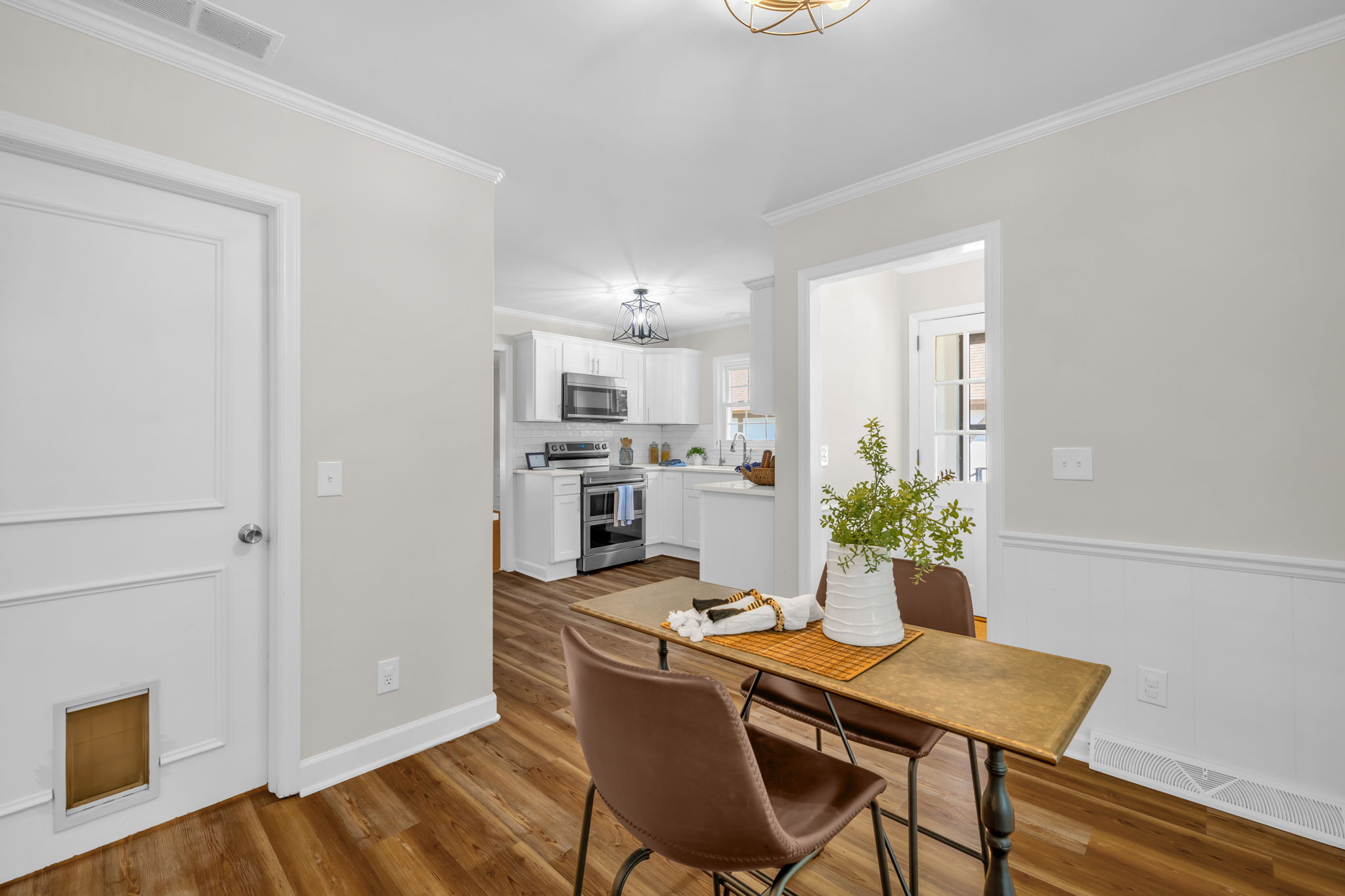 808 Pebble Dr-17