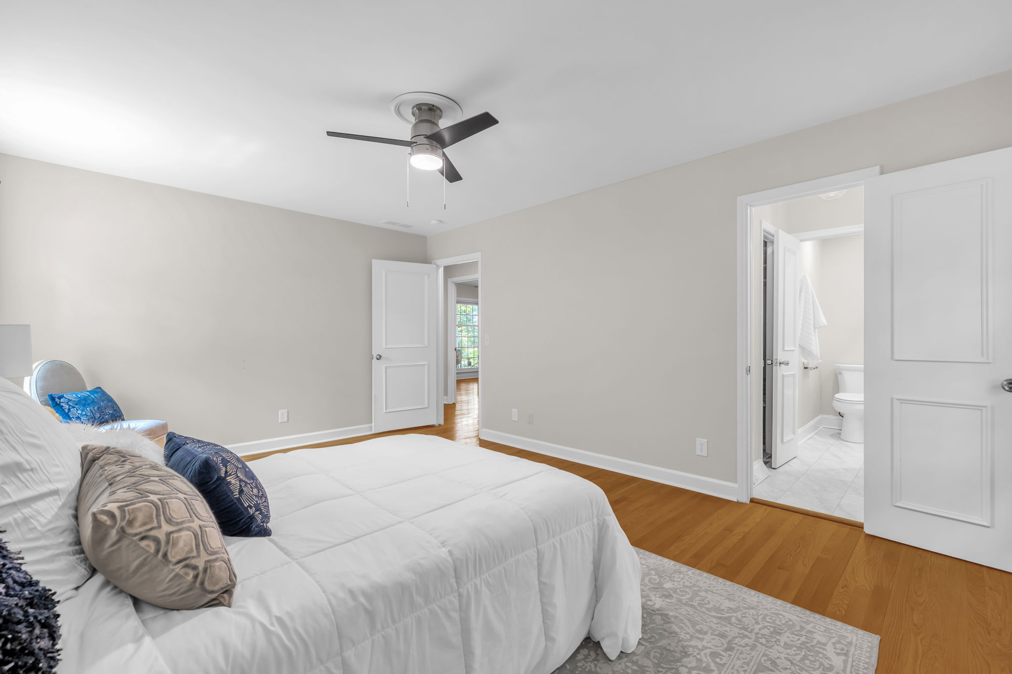 808 Pebble Dr-24