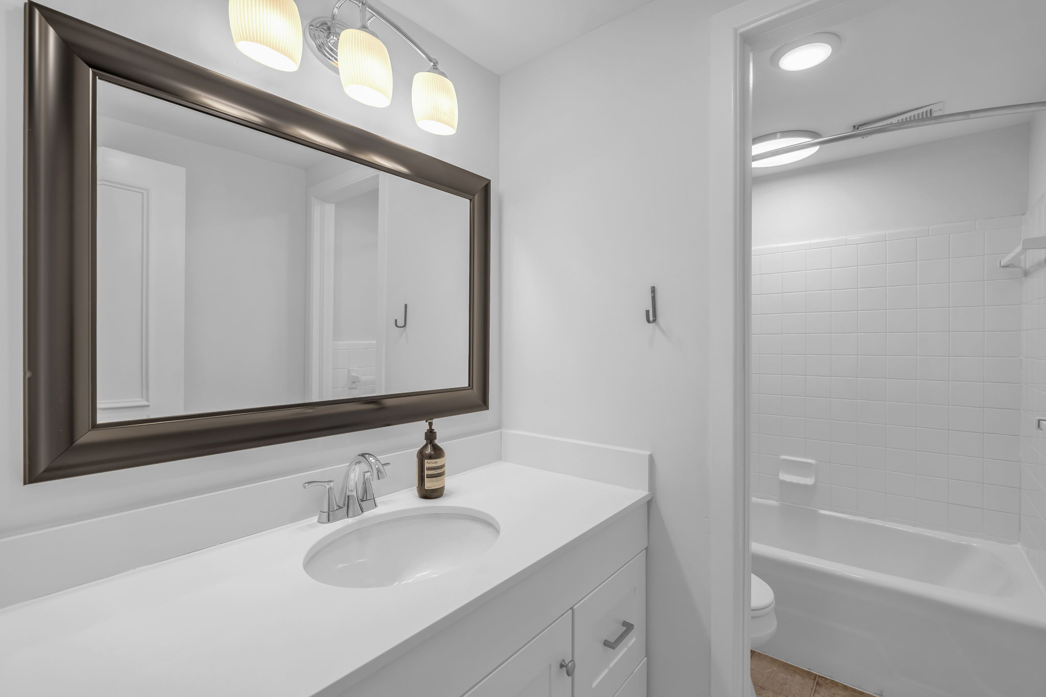 808 Pebble Dr-45