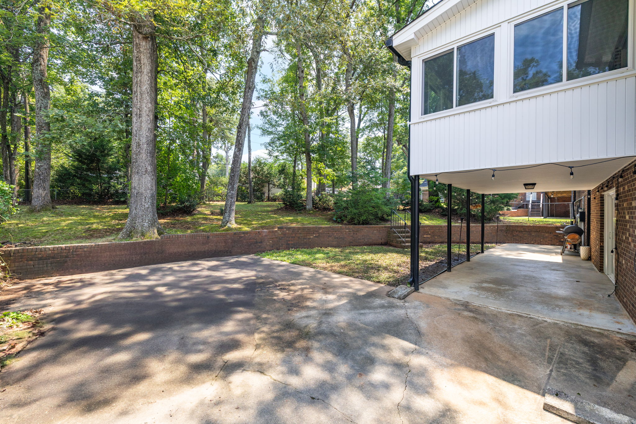 808 Pebble Dr-47