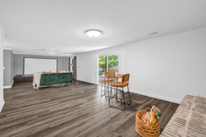 808 Pebble Dr-43