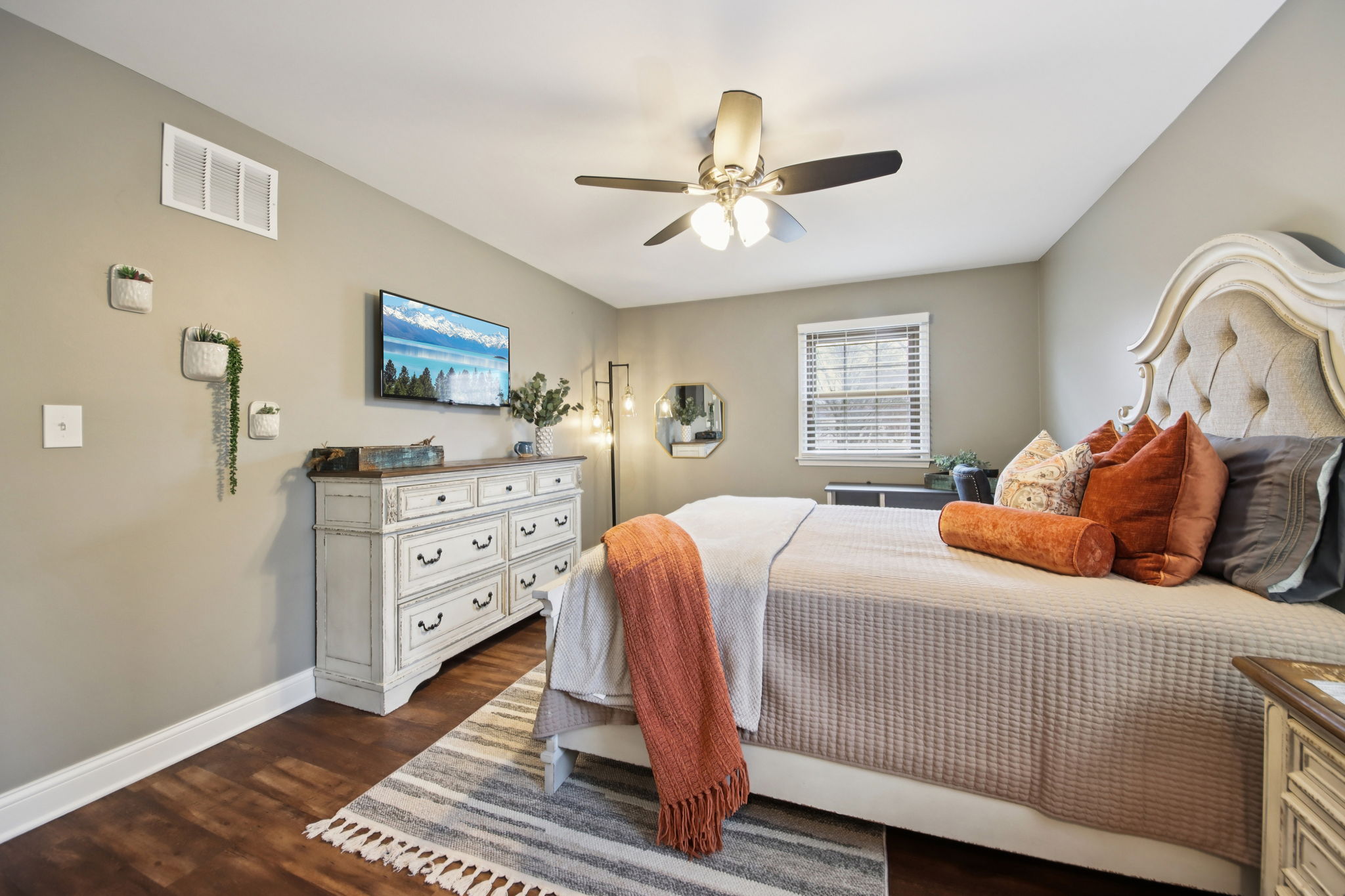 Shiloh Cir-L0903-028