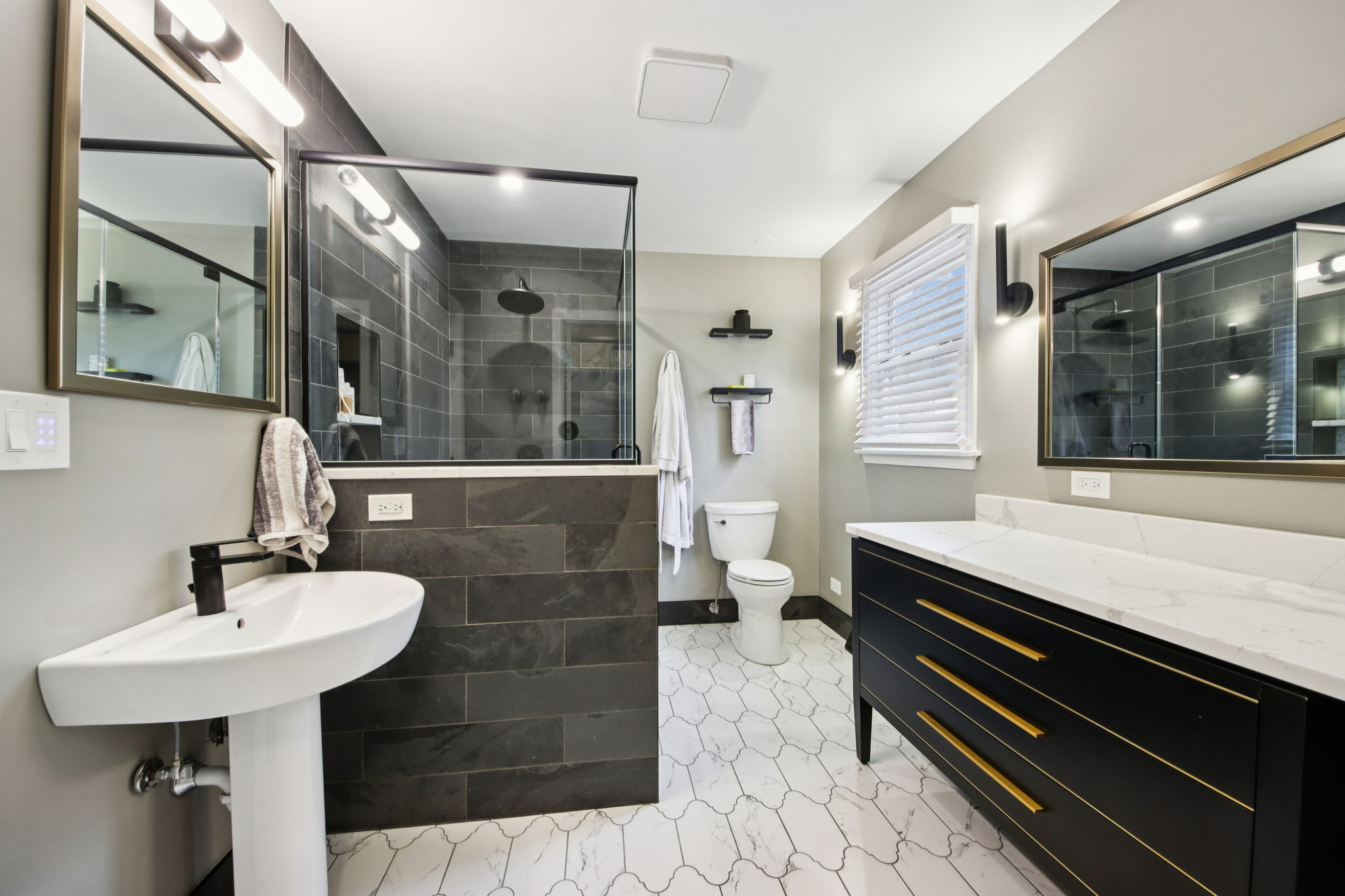 Shiloh Cir-L0903-046