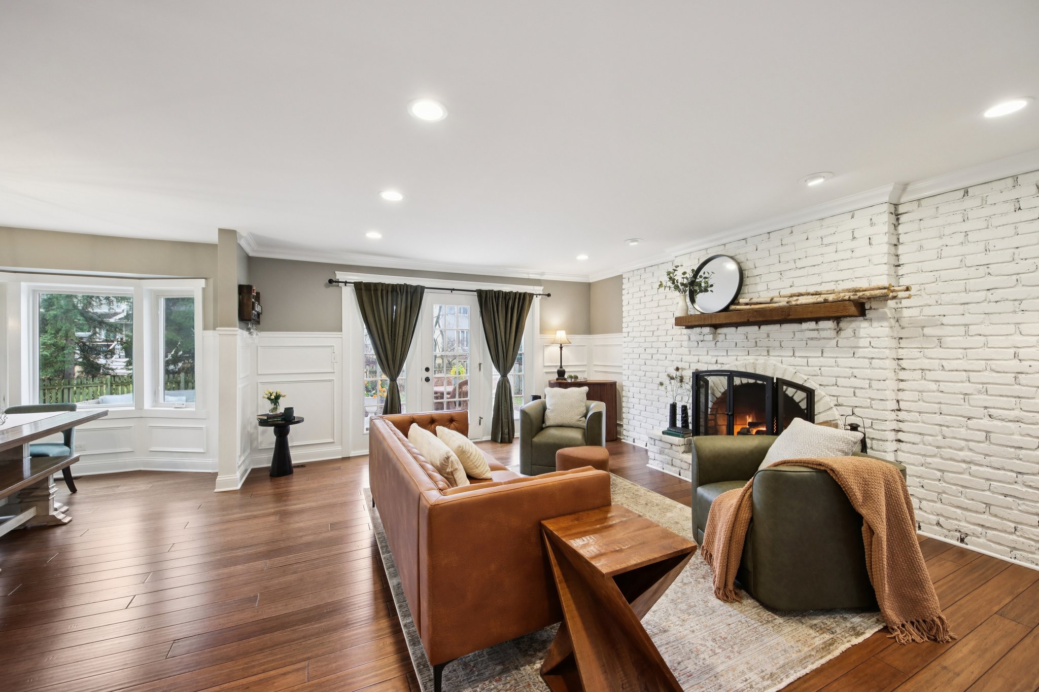 Shiloh Cir-L0903-013 (2).jpg