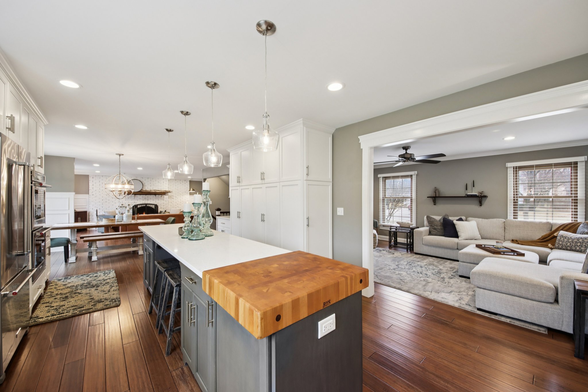 Shiloh Cir-L0903-017 (2).jpg