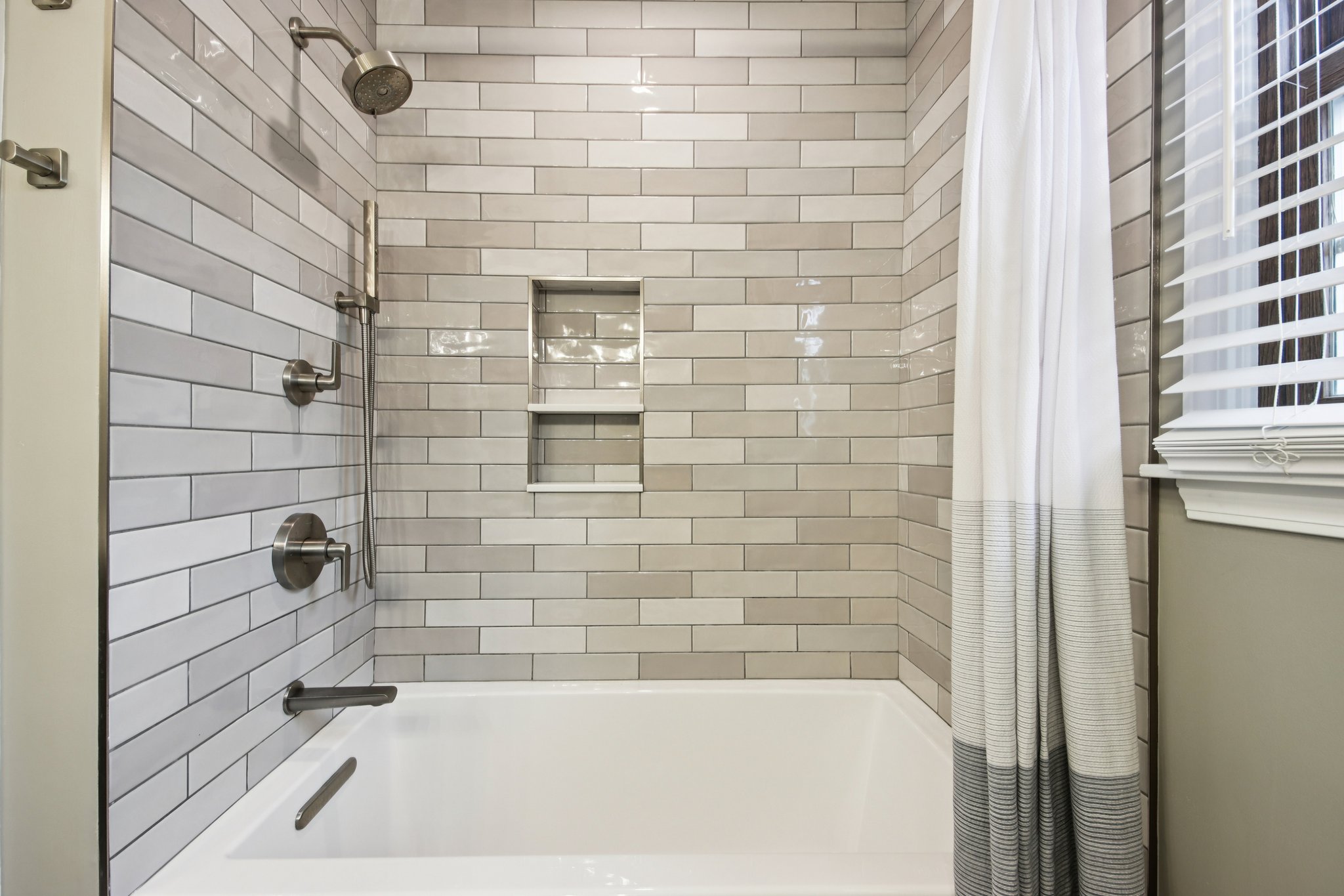 Shiloh Cir-L0903-040 (2).jpg