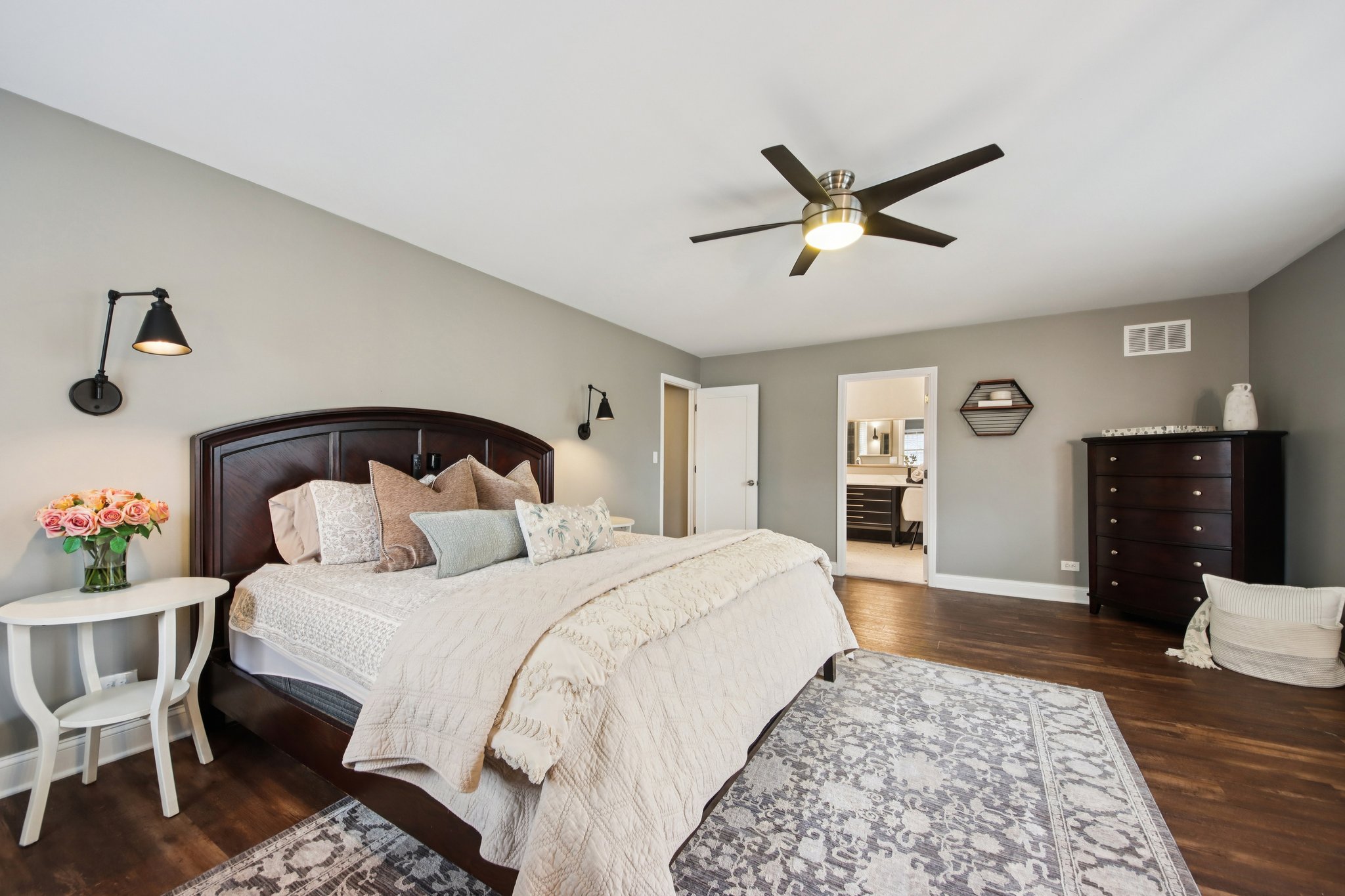 Shiloh Cir-L0903-044 (2).jpg