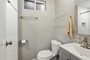  Photo 31
