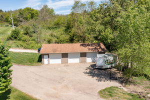86-Garage