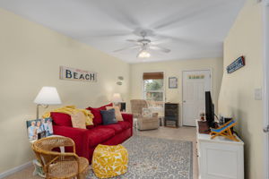 809-B-Ninth-Ave-ML-Living