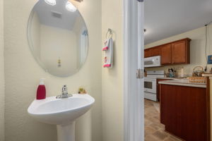 809-B-Ninth-Ave-ML-Half-Bath
