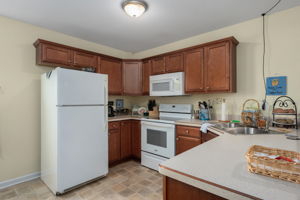 809-B-Ninth-Ave-ML-Kitchen-V2