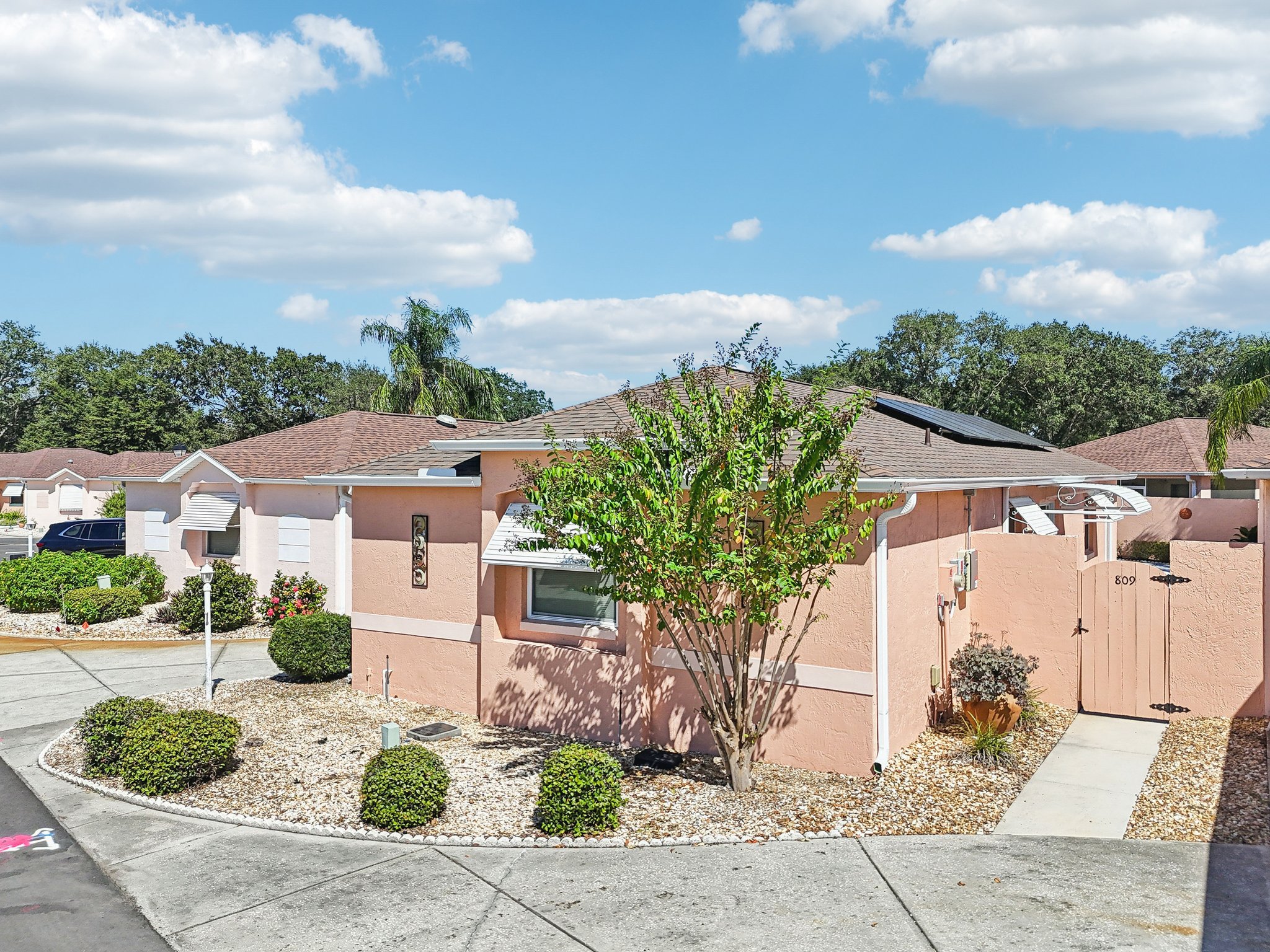 Alvarado Pl-S1410-037.jpg