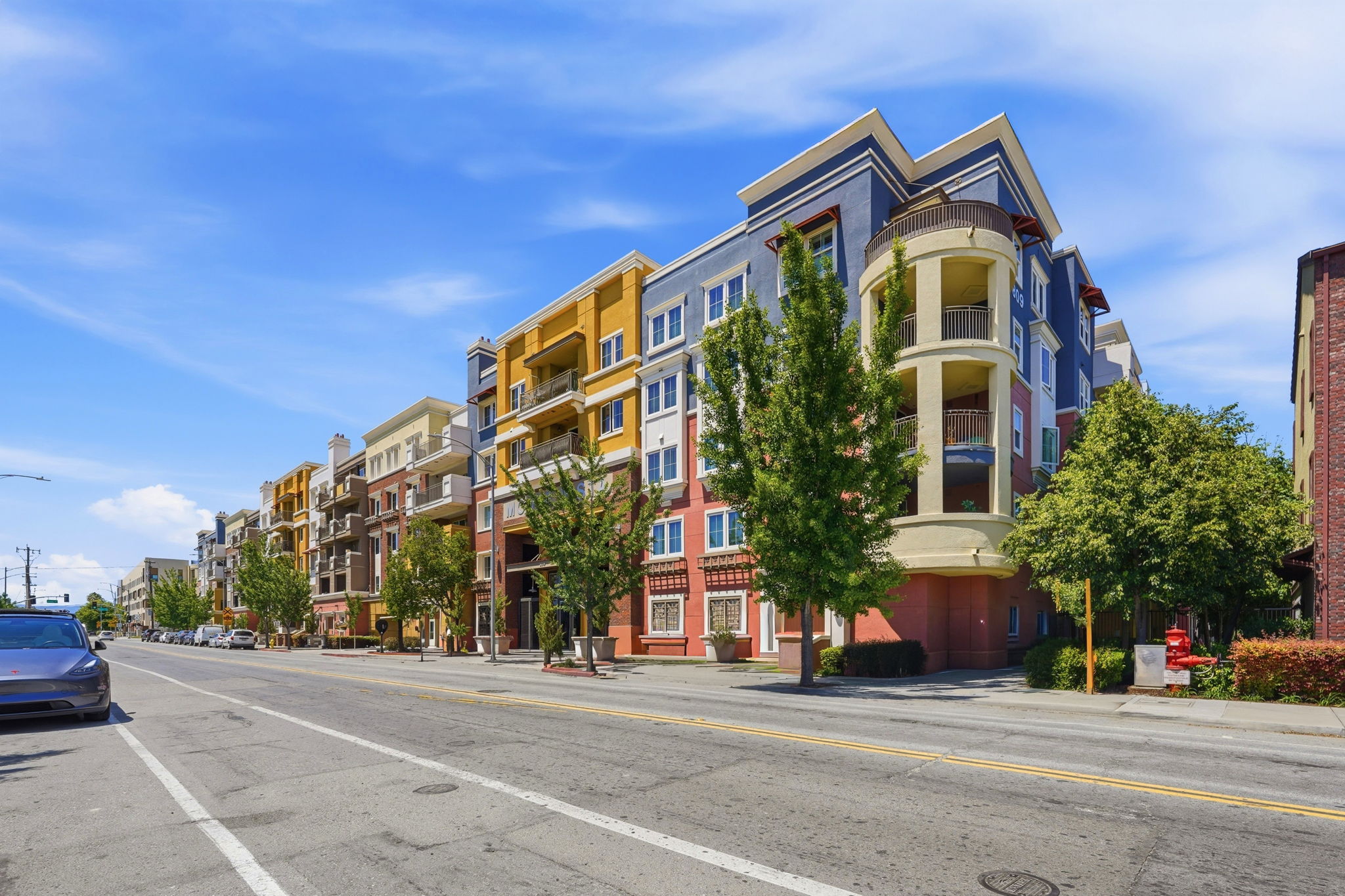 002_F8_809 Auzerais Ave 146