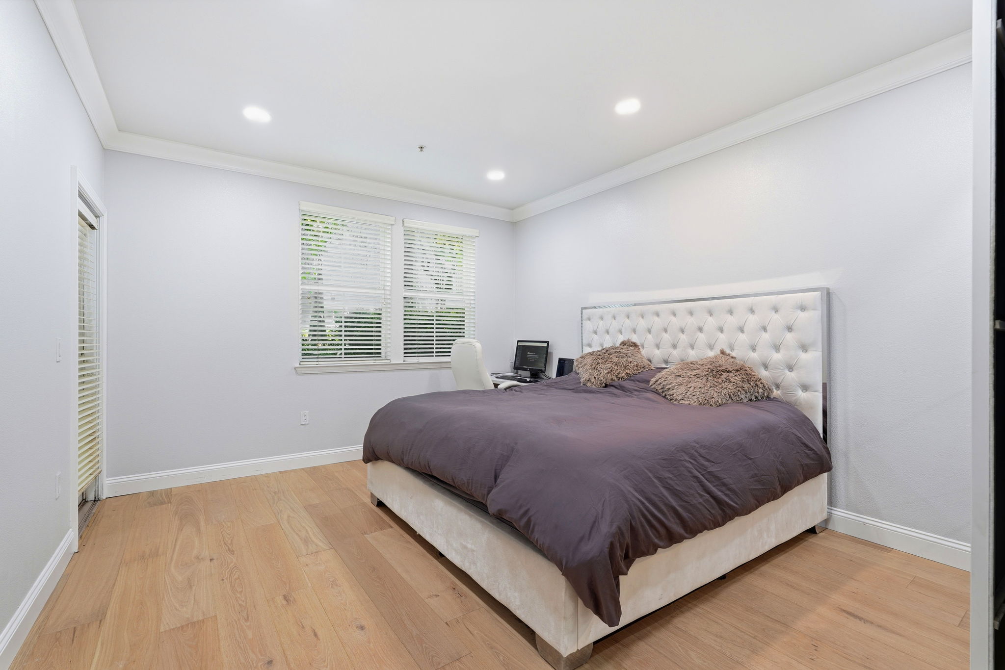 018_F8_809 Auzerais Ave 146