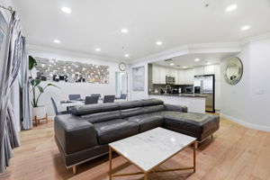 007_F8_809 Auzerais Ave 146