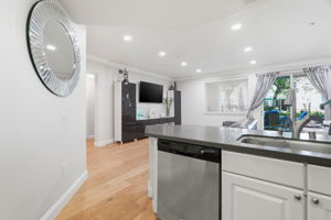 012_F8_809 Auzerais Ave 146