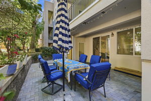 033_F8_809 Auzerais Ave 146