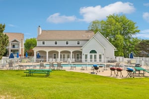 Harbor House Dr 4-0406-038.jpg
