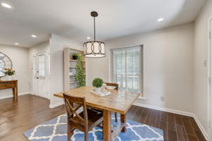 Redcedar Way Dr-012