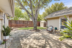 Redcedar Way Dr-046